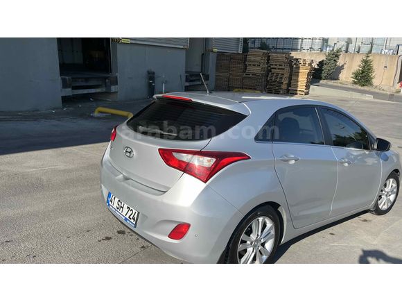 Sahibinden Hyundai i30 1.6 CRDi Style 2013 Model 