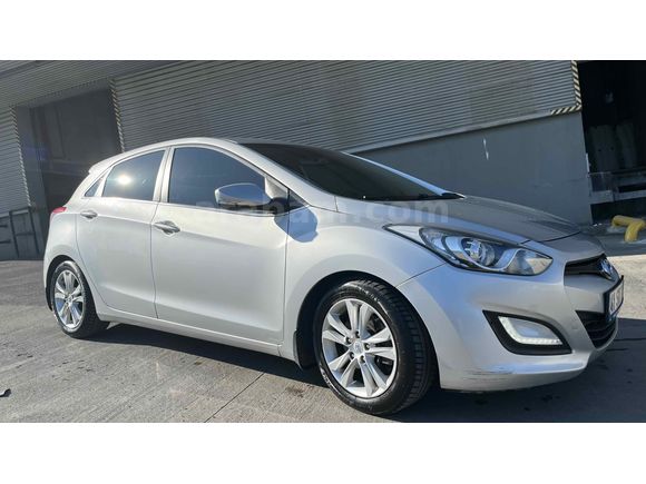 Sahibinden Hyundai i30 1.6 CRDi Style 2013 Model 