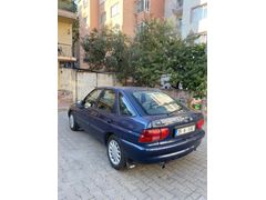 Sahibinden Ford Escort 1.6 Classic 2000 Model  176.000 km Lacivert