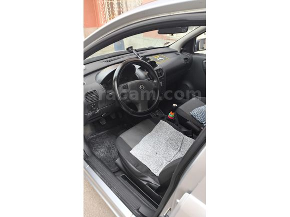 Sahibinden Opel Corsa 1.2 Twinport Essentia 2006 Model  239.000 km Gri (metalik)