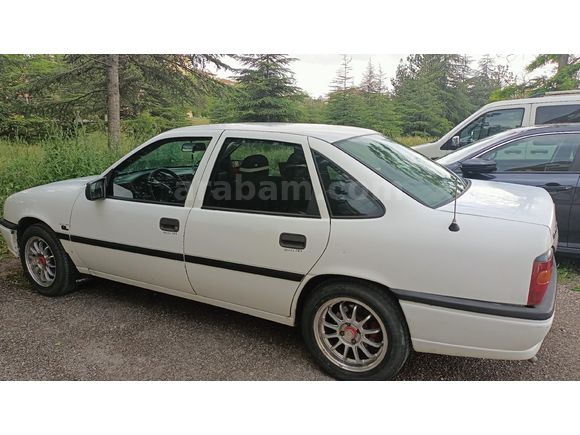 Sahibinden Opel Vectra 2.0 GL 1993 Model