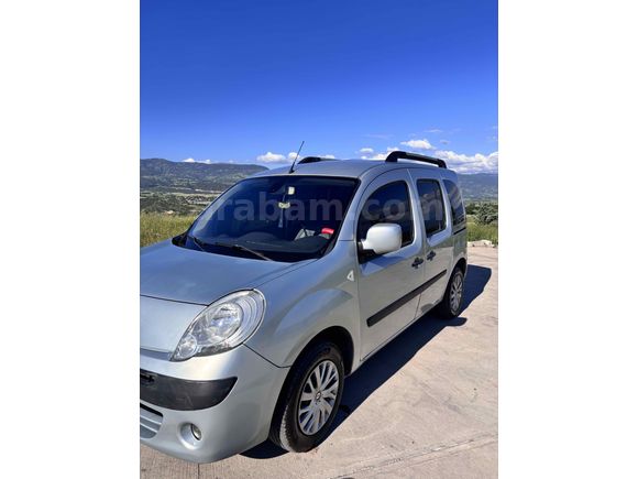 Sahibinden Renault Kangoo Multix 1.5 dCi Expression 2011 Model 