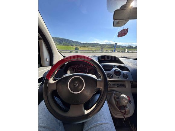 Sahibinden Renault Kangoo Multix 1.5 dCi Expression 2011 Model 