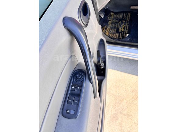 Sahibinden Renault Kangoo Multix 1.5 dCi Expression 2011 Model 