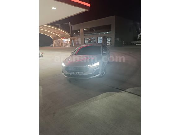 Sahibinden Ford Focus 1.0 EcoBoost Titanium Stil 2023 Model