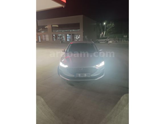Sahibinden Ford Focus 1.0 EcoBoost Titanium Stil 2023 Model