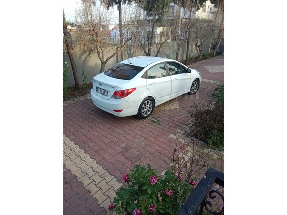 Sahibinden Hyundai Accent Blue 1.6 CRDI Otomatik Mode Plus 2016 Model
