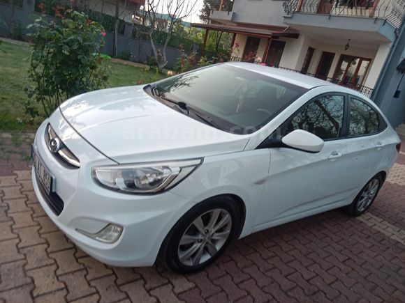 Sahibinden Hyundai Accent Blue 1.6 CRDI Otomatik Mode Plus 2016 Model