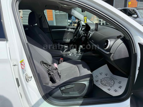 Sahibinden Audi A3 Sedan 1.6 TDI Dynamic 2017 Model  270
.000 km Beyaz