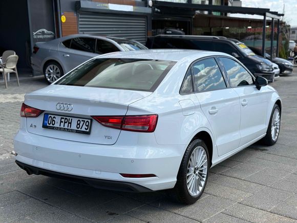 Sahibinden Audi A3 Sedan 1.6 TDI Dynamic 2017 Model  270
.000 km Beyaz