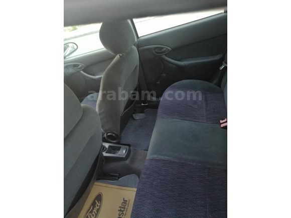 İlk Sahibinden Ford Focus 1.6 Ambiente 2000 Model  LPG takılmamış