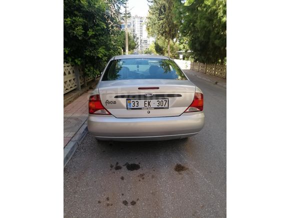 İlk Sahibinden Ford Focus 1.6 Ambiente 2000 Model  LPG takılmamış