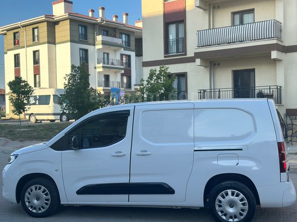 Sahibinden Opel Combo 1.5 CDTI Ultimate XL 2024 Model 