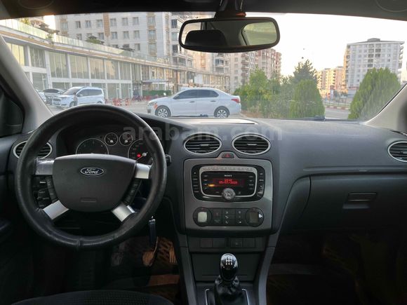 4 YILLIK SAHİBİNDEN BAKIMLI FORD FOCUS 
