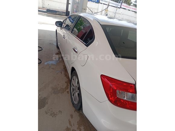 Sahibinden Honda Civic 1.6i VTEC Eco Elegance 2012 Model