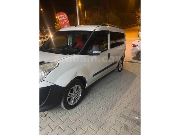 Sahibinden Fiat Doblo Combi 1.3 Multijet Dynamic 2011 Model  365.000 km Beyaz