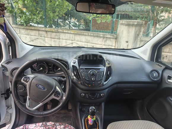 137 binde degişensiz 1.6 TDCi Titanium Plus 2015 Model