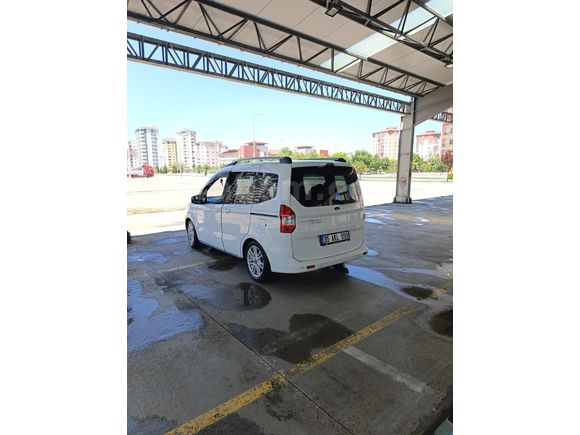 137 binde degişensiz 1.6 TDCi Titanium Plus 2015 Model