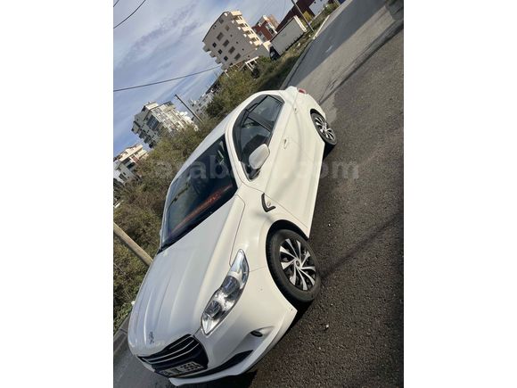 Sahibinden Peugeot 301 1.6 HDi Active 2013 Model  193.000 km Beyaz
