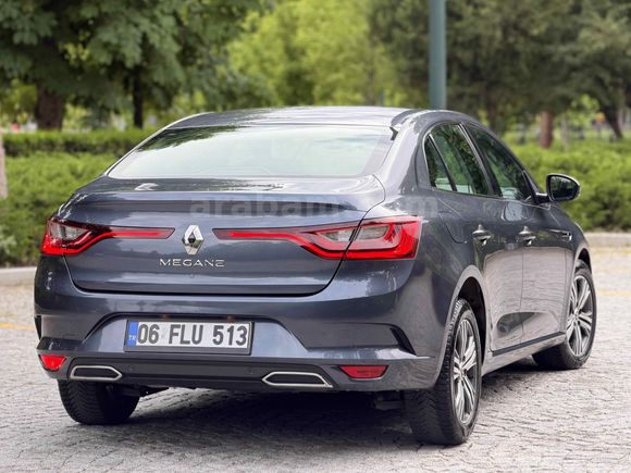 Renault Megane 1.5 Blue DCI Touch 2022 Model 