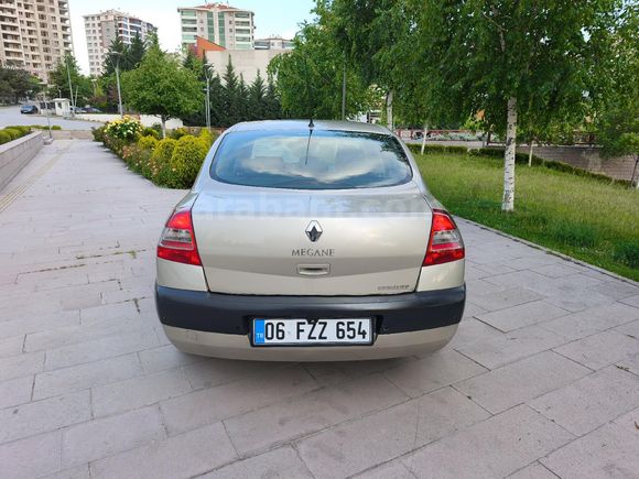 2007 MODEL MEGANE 1.5 DCI AUTHENTİGUE 189 BİNDE BİR PARÇA BOYALI