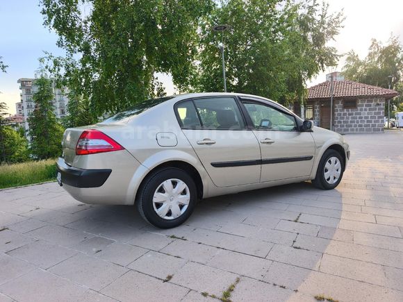 2007 MODEL MEGANE 1.5 DCI AUTHENTİGUE 189 BİNDE BİR PARÇA BOYALI