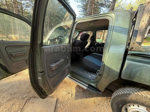 Sahibinden Toyota Hilux 2.4 D 2000 
Model 
