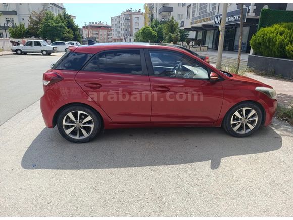 Sahibinden Hyundai i20 1.2 MPI Style 2014 Model 