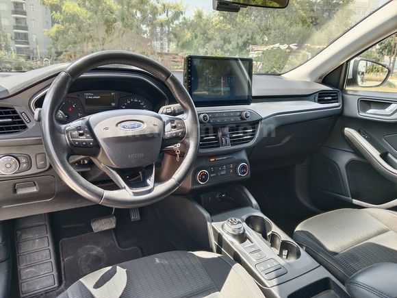 Öğretmenden Değişensiz Bakımlı 2020 Model Ford Focus 1.5 TDCi Trend X 