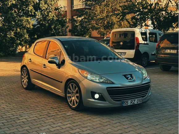 Sahibinden Peugeot 207 1.4 Trendy 2011 Model  263.000 km Gri (Gümüş)