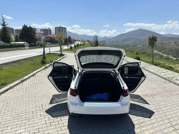 Sahibinden Audi A3 Sportback 1.6 TDI Attraction 2015 Model 