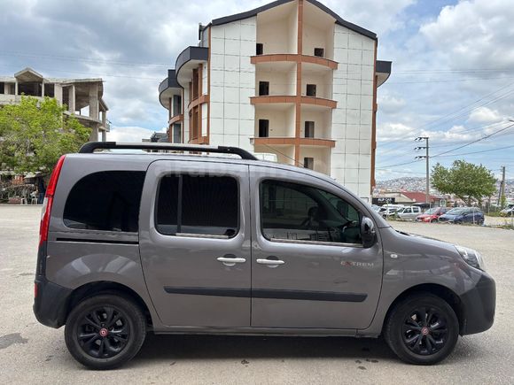 Sahibinden Renault Kangoo Multix 1.5 dCi Extreme 2017 Model