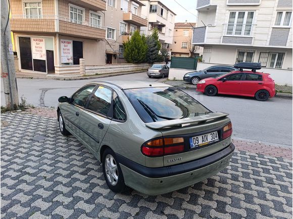 Sahibinden Renault Laguna 2.0 RXT 2002 Model