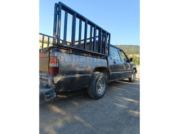 Mitsubishi L 200  1994 Model