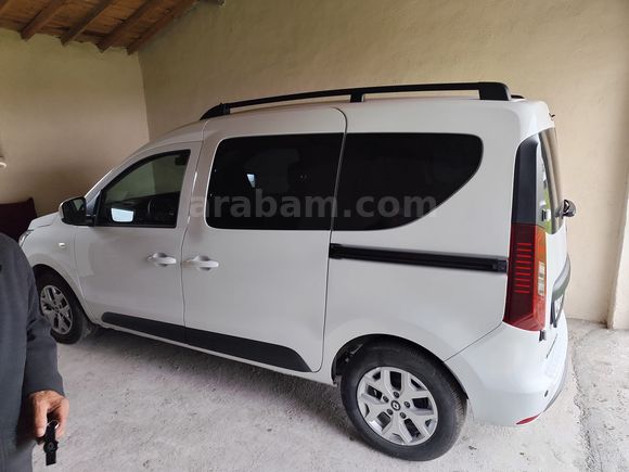 Sahibinden Renault Express Combi 1.5 BlueDCI Joy 2024 Model 