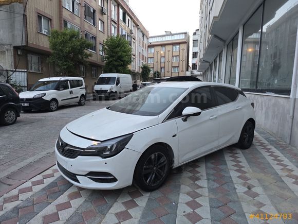 2020 DİZEL OTOMATİK 100.000 KM ELEKTRİK İŞİ VAR