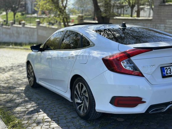 Sahibinden Honda Civic 1.6i VTEC Eco Elegance 2017 Model 