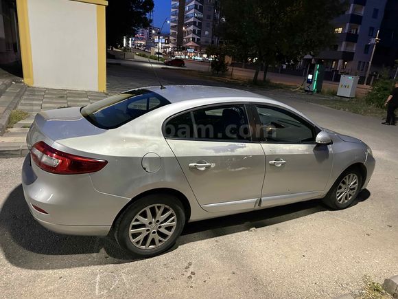 Sahibinden Renault Fluence 1.5 dCi Touch Plus 2015 Model 