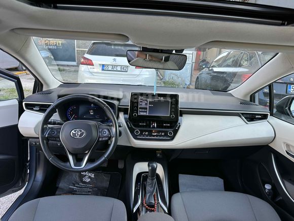 Sahibinden Toyota Corolla 1.5 Flame X-Pack 2022 Model 