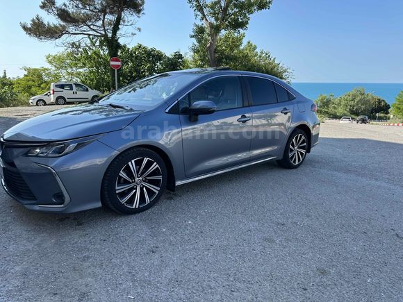 Sahibinden Toyota Corolla 1.5 Flame X-Pack 2022 Model 