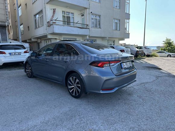 Sahibinden Toyota Corolla 1.5 Flame X-Pack 2022 Model 