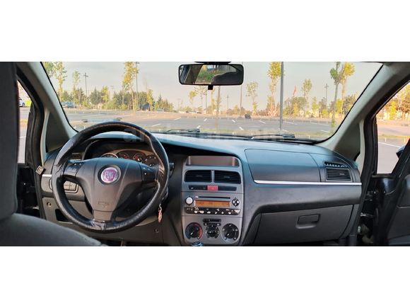 Sahibinden Fiat Linea 1.4 Fire Dynamic 2009 Model  253.000 km Siyah