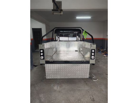 Land Rover Defender 130 300 TDİ 2003 Model 