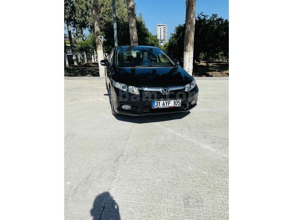Sahibinden Honda Civic 1.6 Elegance 2012 Model  162.000 km Siyah