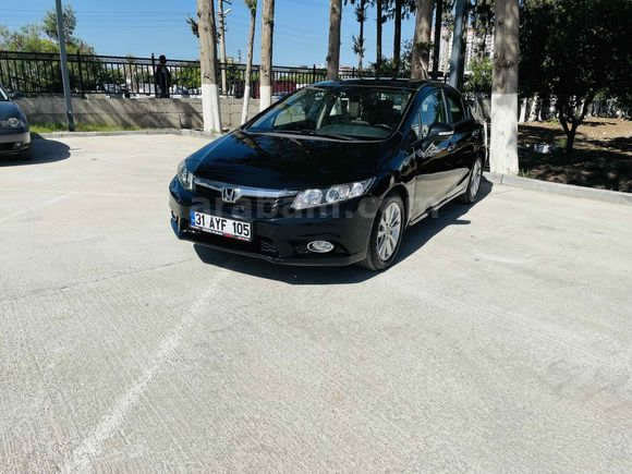Sahibinden Honda Civic 1.6 Elegance 2012 Model  162.000 km Siyah