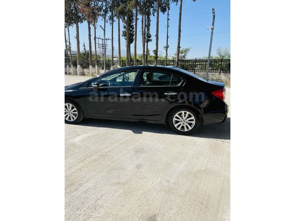 Sahibinden Honda Civic 1.6 Elegance 2012 Model  162.000 km Siyah