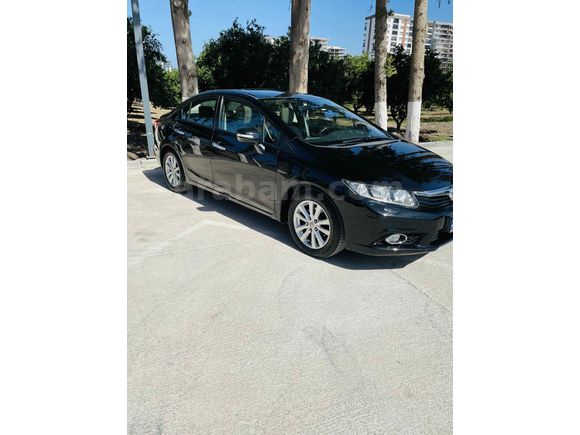 Sahibinden Honda Civic 1.6 Elegance 2012 Model  162.000 km Siyah