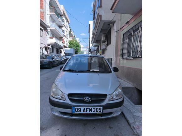 Acil Pazarlıksız Sahibinden Hyundai Getz 1.5 VGT Start 2011 Model  175.000 km Gri