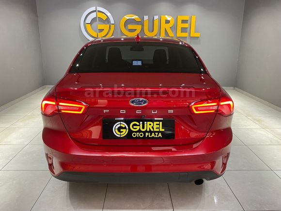 otomobil Ford Focus 1.5 Ti-VCT Titanium