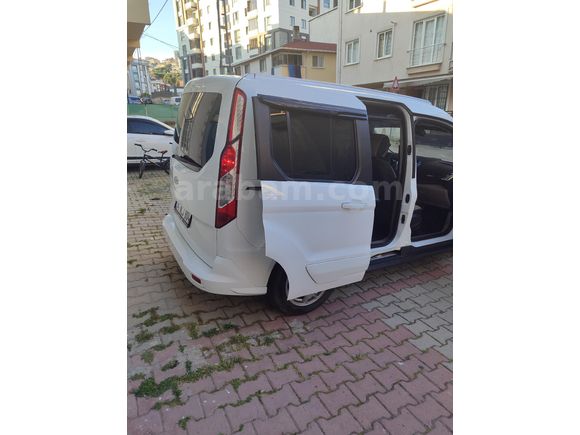Sahibinden Ford Tourneo Connect 1.5 TDCI Titanium 2018 Model  168.000 km Beyaz
